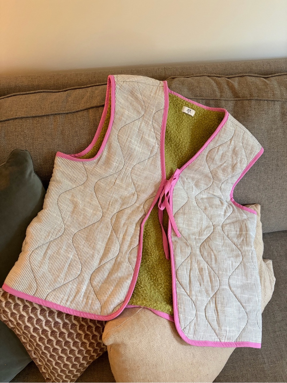 No Less Than LA Nubi Vest - Guava